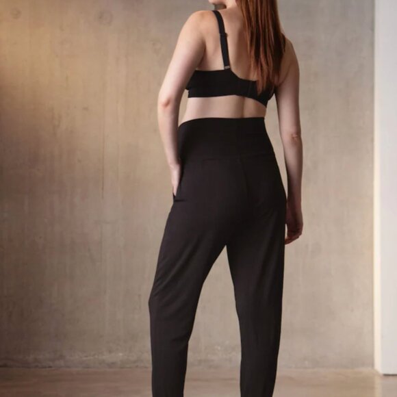 Seraphine Twin Pack Maternity Lounge Pant Joggers Black and Gray - Picture 3 of 6
